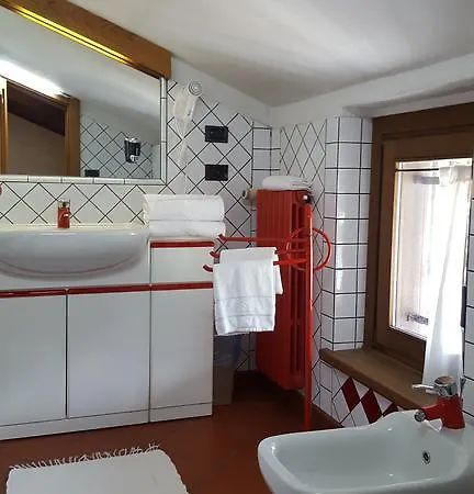 Hotel La Brace Forcola Esterno foto
